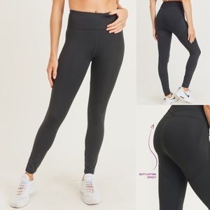 BLACK Butt Lifting Leggings